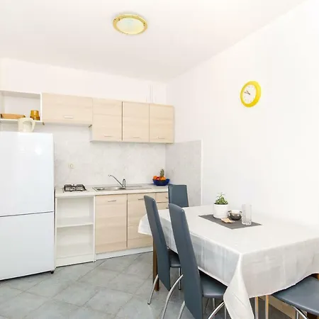 Bee Maja Appartement *