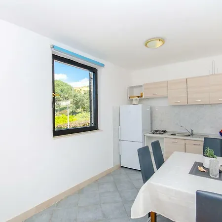 Apartments Bee Maja * Trogir